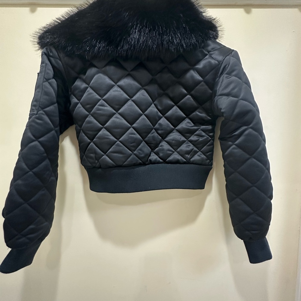 Windsor Black Quilted women’s Puffer with Fur Trim - Picture 5 of 5